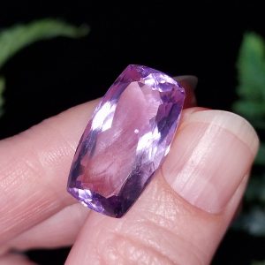 Природный аметист багет