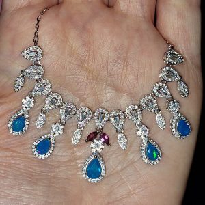 Колье серебро натуральный голубой опал и родолит