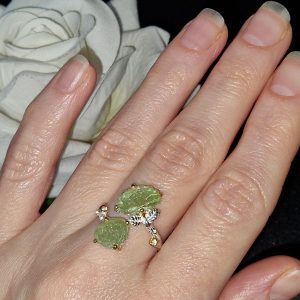 Перстень серебро натуральный зелёный турмалин
