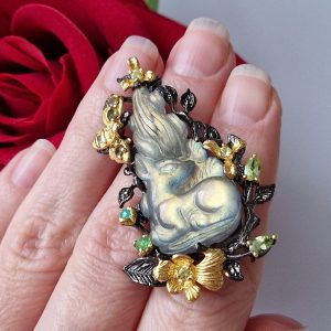 Кулон/брошь серебро природный лабрадор