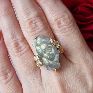 Перстень серебро натуральный лабрадор