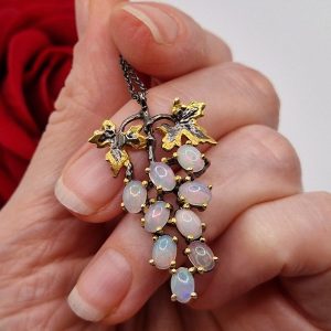 Ожерелье серебро природный огненный опал