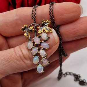 Колье серебро натуральный эфиопский опал