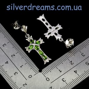 Серьги серебро природный хромдиопсид