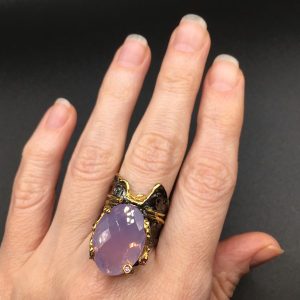 Перстень серебро натуральный лавандовый кварц