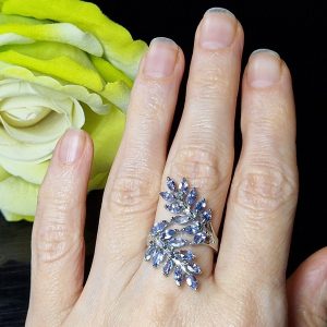 Кольцо серебро натуральный танзанит