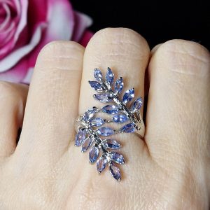 Кольцо серебро природный танзанит