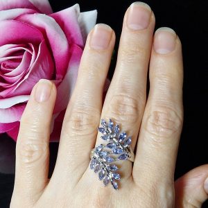 Кольцо серебро природный танзанит