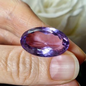 Натуральный аметист овал 24х15 мм