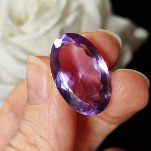 Природный аметист овал 24х15 мм