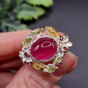 Перстень серебро натуральный рубин + гранат + хризолит