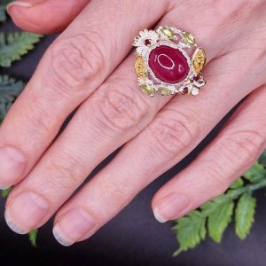 Кольцо серебро природный рубин + гранат + хризолит