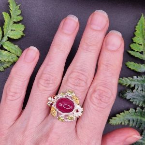 Перстень серебро натуральный рубин + гранат + хризолит
