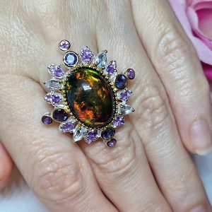 Перстень серебро натуральный радужный чёрный опал + иолит + топаз + аметист