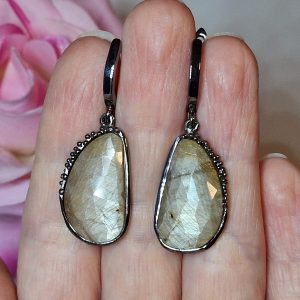 Серьги серебро натуральный жёлтый сапфир