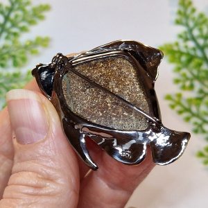 Брошь серебро натуральный болдер опал