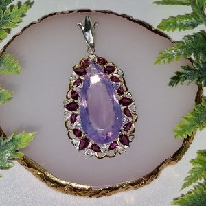 Кулон серебро природный лавандовый кварц + родолит