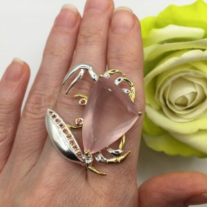 Брошь серебро природный розовый кварц