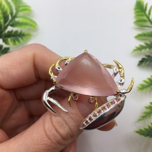 Брошь серебро натуральный розовый кварц