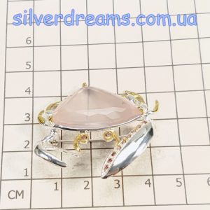Alternative view of HANDMADE! Серебряная брошь Краб с 28-каратным розовым кварцем