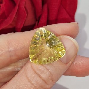 Природный лимонный кварц триллиант 19 мм