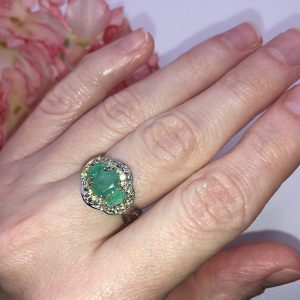 Кольцо серебро природный изумруд + шампань-сапфир