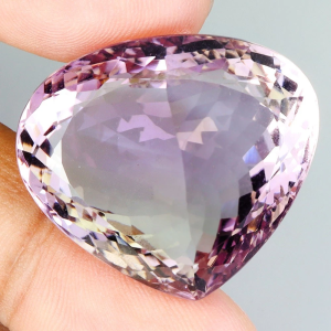 Крупный природный аметрин