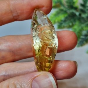 Натуральный лимонный кварц маркиз 45х19 мм