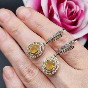 Серьги серебро натуральный жёлтый сапфир