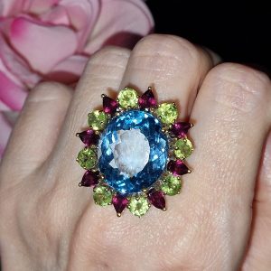 Перстень серебро натуральный голубой топаз + родолит + хризолит