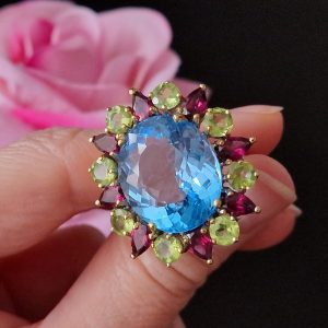 Кольцо серебро природный голубой топаз + родолит + хризолит