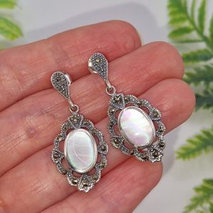 Серьги серебро природный перламутр + марказит