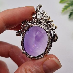 Кулон серебро природный аметист + изумруд