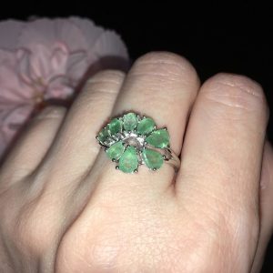 Кольцо серебро натуральный изумруд