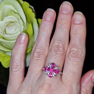 Кольцо серебро натуральный розовый топаз