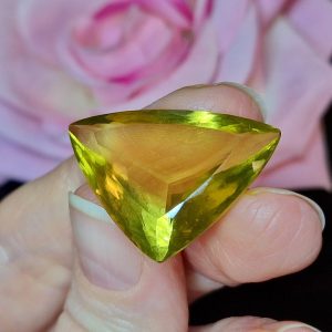 Бразильский лимонный кварц 30кт