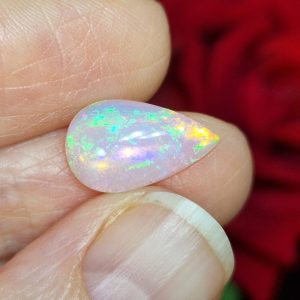 Природный эфиопский опал 2,23 кт