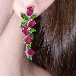 Серьги серебро природный рубин + хромдиопсид
