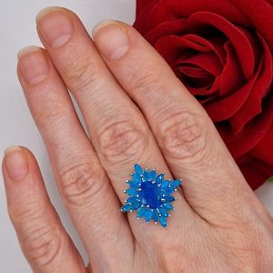 Перстень серебро натуральный голубой опал