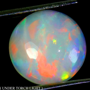 Натуральный радужный огненный опал 2,79 кт